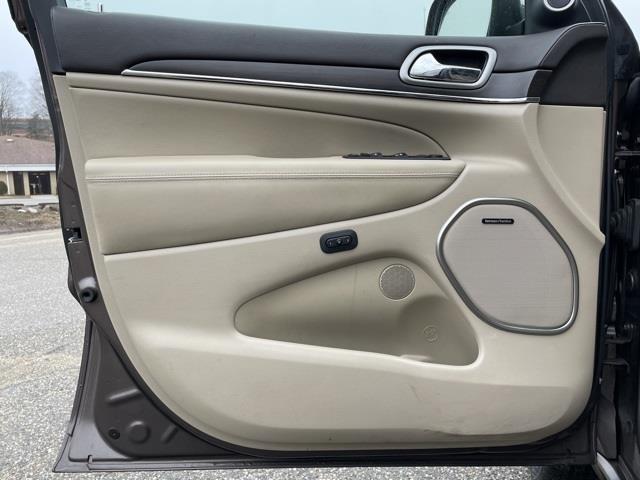 Used Jeep Grand Cherokee Overland 2018 | Blasius Federal Road. Brookfield, Connecticut Used Jeep Grand Cherokee Overland 2018 | Blasius Federal Road. Brookfield, Connecticut