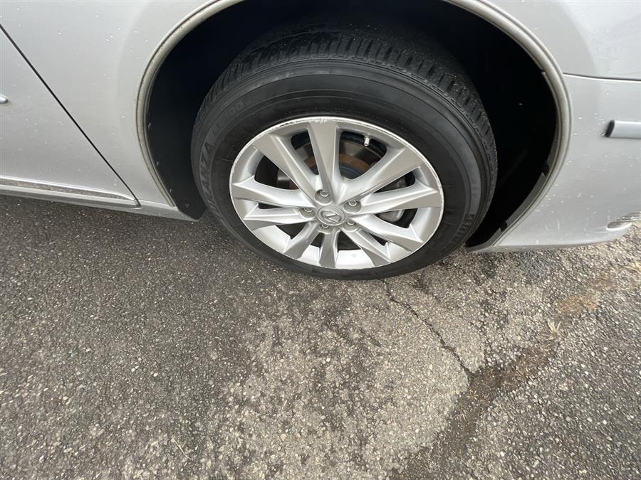 2010 Lexus ES 350 4dr Sdn, available for sale in Stratford, Connecticut | Wiz Leasing Inc. Stratford, Connecticut 2010 Lexus ES 350 4dr Sdn, available for sale in Stratford, Connecticut | Wiz Leasing Inc. Stratford, Connecticut