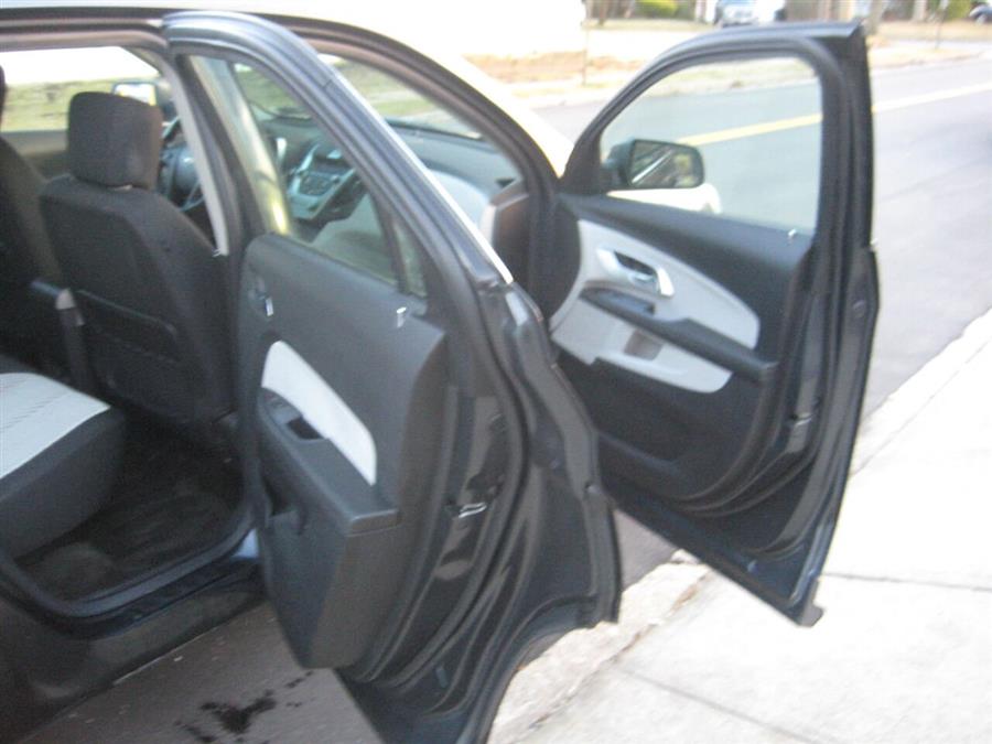 2010 Chevrolet Equinox LS 4dr SUV, available for sale in Massapequa, New York | Rite Choice Auto Inc.. Massapequa, New York 2010 Chevrolet Equinox LS 4dr SUV, available for sale in Massapequa, New York | Rite Choice Auto Inc.. Massapequa, New York