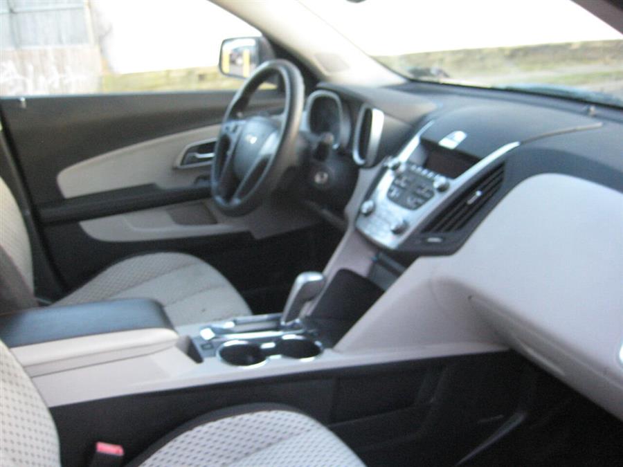 2010 Chevrolet Equinox LS 4dr SUV, available for sale in Massapequa, New York | Rite Choice Auto Inc.. Massapequa, New York 2010 Chevrolet Equinox LS 4dr SUV, available for sale in Massapequa, New York | Rite Choice Auto Inc.. Massapequa, New York