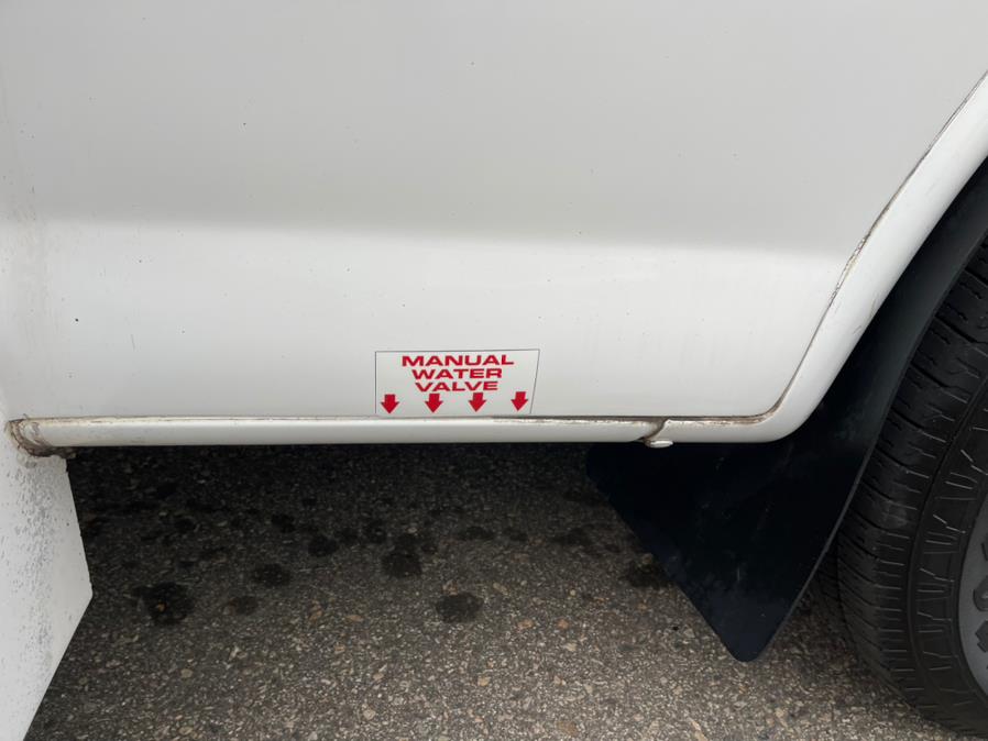 Used Chevrolet Express Commercial Cutaway 4500 Van 159" Diesel 2014 | Mike And Tony Auto Sales, Inc. South Windsor, Connecticut Used Chevrolet Express Commercial Cutaway 4500 Van 159" Diesel 2014 | Mike And Tony Auto Sales, Inc. South Windsor, Connecticut