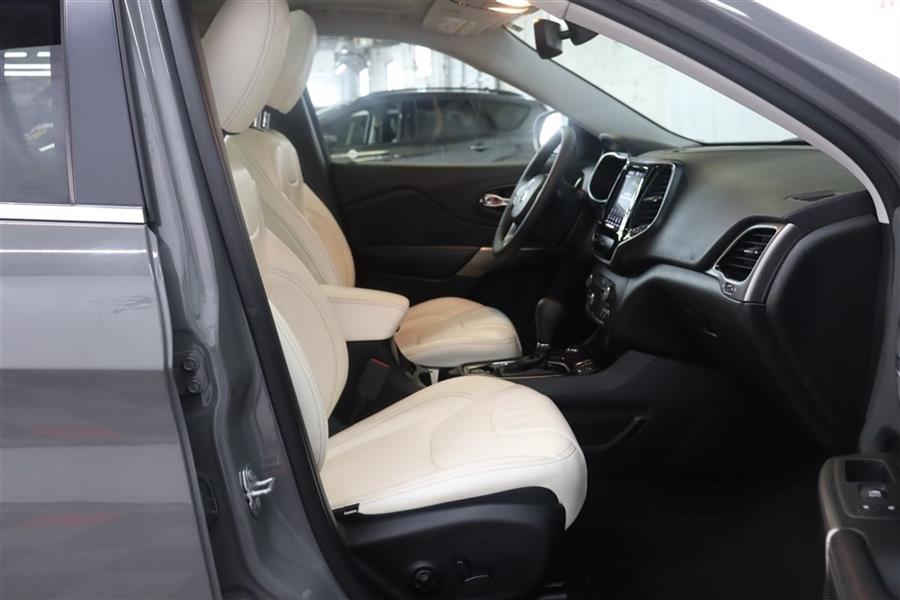 2019 Jeep Cherokee LIMITED, available for sale in Paterson, New Jersey | Fast Track Motors. Paterson, New Jersey 2019 Jeep Cherokee LIMITED, available for sale in Paterson, New Jersey | Fast Track Motors. Paterson, New Jersey