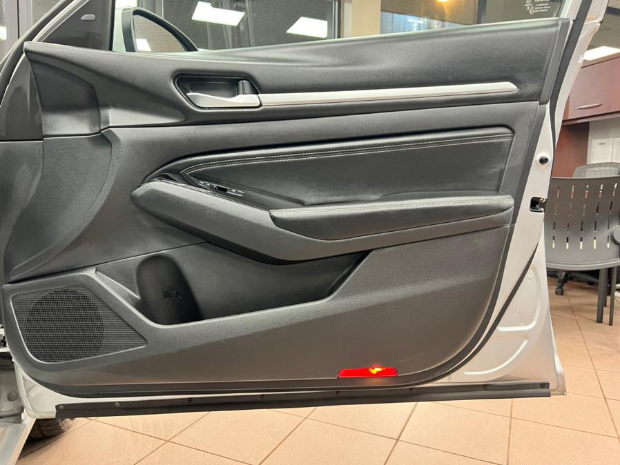 Used Nissan Altima 2.5 SL Sedan 2020 | Power Motors East. Massapequa Park, New York Used Nissan Altima 2.5 SL Sedan 2020 | Power Motors East. Massapequa Park, New York