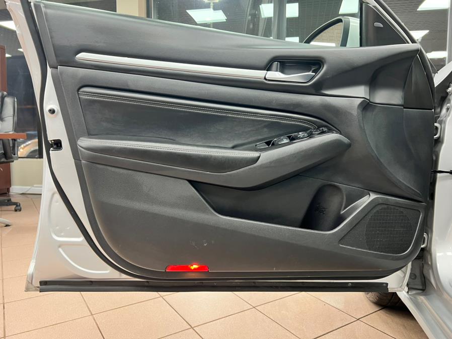 Used Nissan Altima 2.5 SL Sedan 2020 | Power Motors East. Massapequa Park, New York Used Nissan Altima 2.5 SL Sedan 2020 | Power Motors East. Massapequa Park, New York