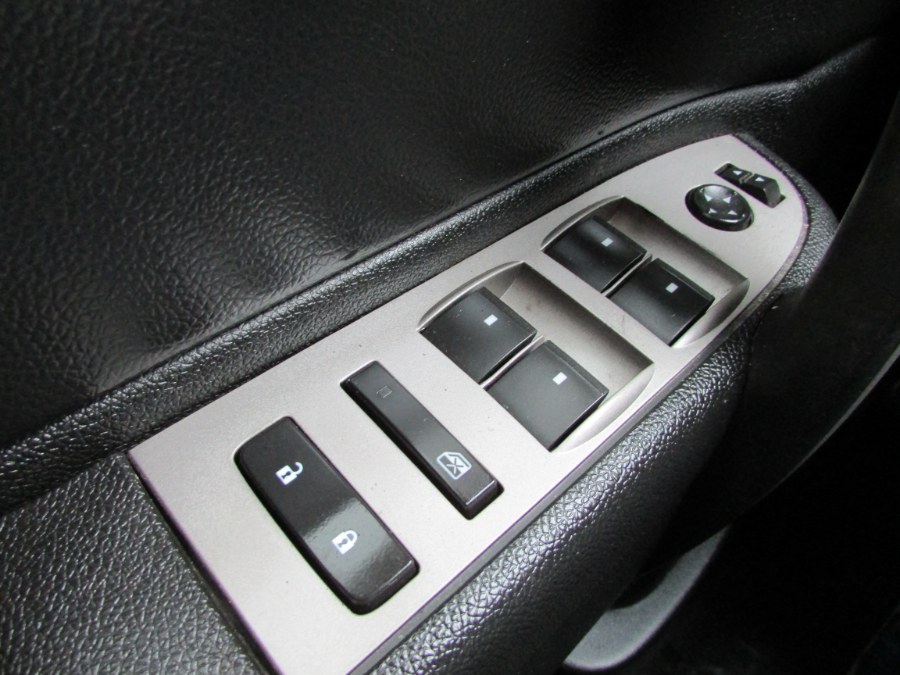 2011 Chevrolet Silverado 1500 4WD Ext Cab 143.5" LT, available for sale in East Windsor, Connecticut | United Auto Sales of E Windsor, Inc. East Windsor, Connecticut 2011 Chevrolet Silverado 1500 4WD Ext Cab 143.5" LT, available for sale in East Windsor, Connecticut | United Auto Sales of E Windsor, Inc. East Windsor, Connecticut