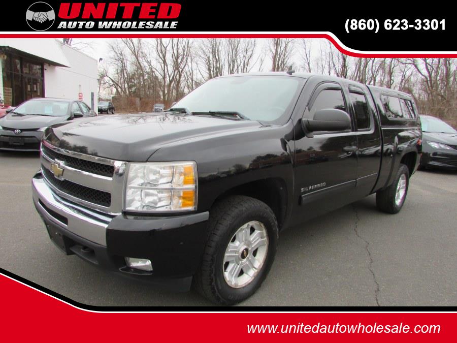 2011 Chevrolet Silverado 1500 4WD Ext Cab 143.5" LT, available for sale in East Windsor, Connecticut | United Auto Sales of E Windsor, Inc. East Windsor, Connecticut 2011 Chevrolet Silverado 1500 4WD Ext Cab 143.5" LT, available for sale in East Windsor, Connecticut | United Auto Sales of E Windsor, Inc. East Windsor, Connecticut