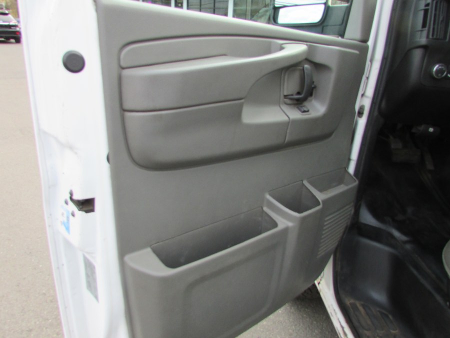 Used Chevrolet Express Cargo Van RWD 3500 135" 2014 | United Auto Sales of E Windsor, Inc. East Windsor, Connecticut Used Chevrolet Express Cargo Van RWD 3500 135" 2014 | United Auto Sales of E Windsor, Inc. East Windsor, Connecticut