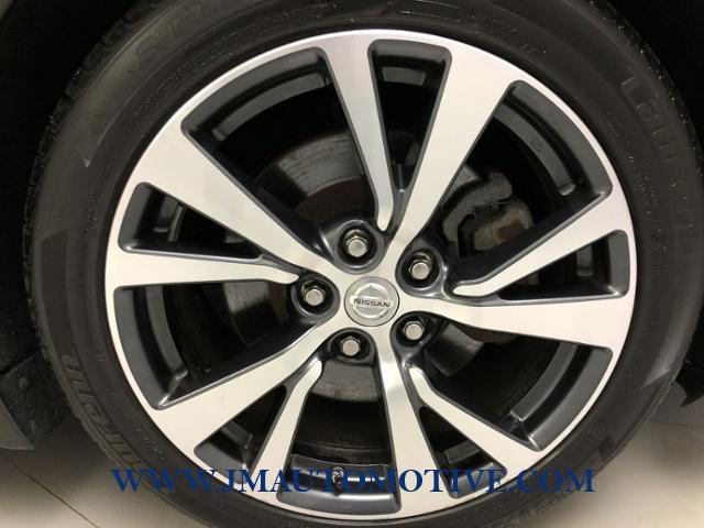 Used Nissan Maxima 4dr Sdn 3.5 Platinum 2016 | J&M Automotive Sls&Svc LLC. Naugatuck, Connecticut Used Nissan Maxima 4dr Sdn 3.5 Platinum 2016 | J&M Automotive Sls&Svc LLC. Naugatuck, Connecticut