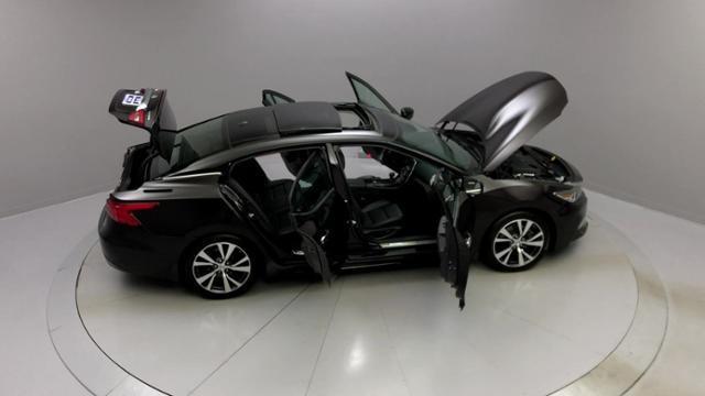 Used Nissan Maxima 4dr Sdn 3.5 Platinum 2016 | J&M Automotive Sls&Svc LLC. Naugatuck, Connecticut Used Nissan Maxima 4dr Sdn 3.5 Platinum 2016 | J&M Automotive Sls&Svc LLC. Naugatuck, Connecticut