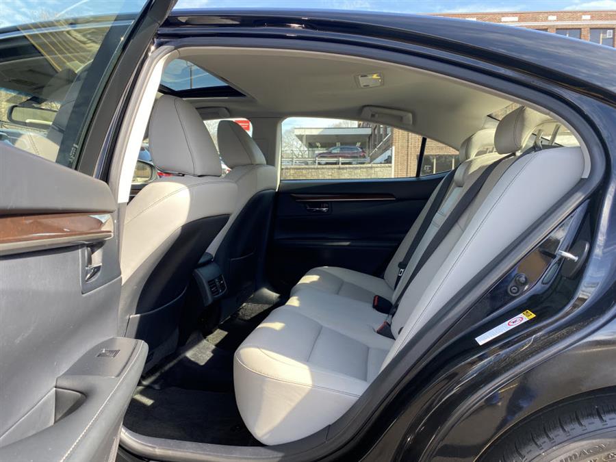 2015 Lexus Es 350 Base, available for sale in Andover, Massachusetts | Autouse. Andover, Massachusetts 2015 Lexus Es 350 Base, available for sale in Andover, Massachusetts | Autouse. Andover, Massachusetts