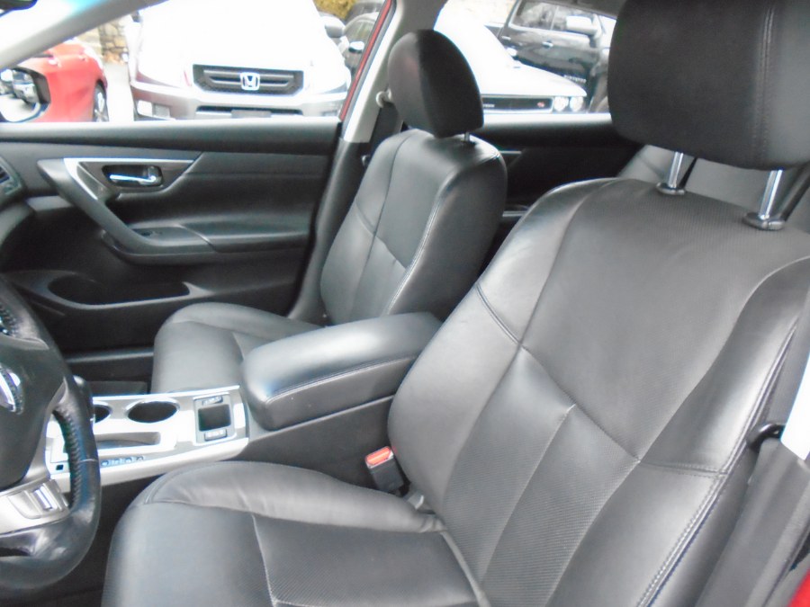 2014 Nissan Altima 4dr Sdn I4 2.5 SL, available for sale in Waterbury, Connecticut | Jim Juliani Motors. Waterbury, Connecticut 2014 Nissan Altima 4dr Sdn I4 2.5 SL, available for sale in Waterbury, Connecticut | Jim Juliani Motors. Waterbury, Connecticut