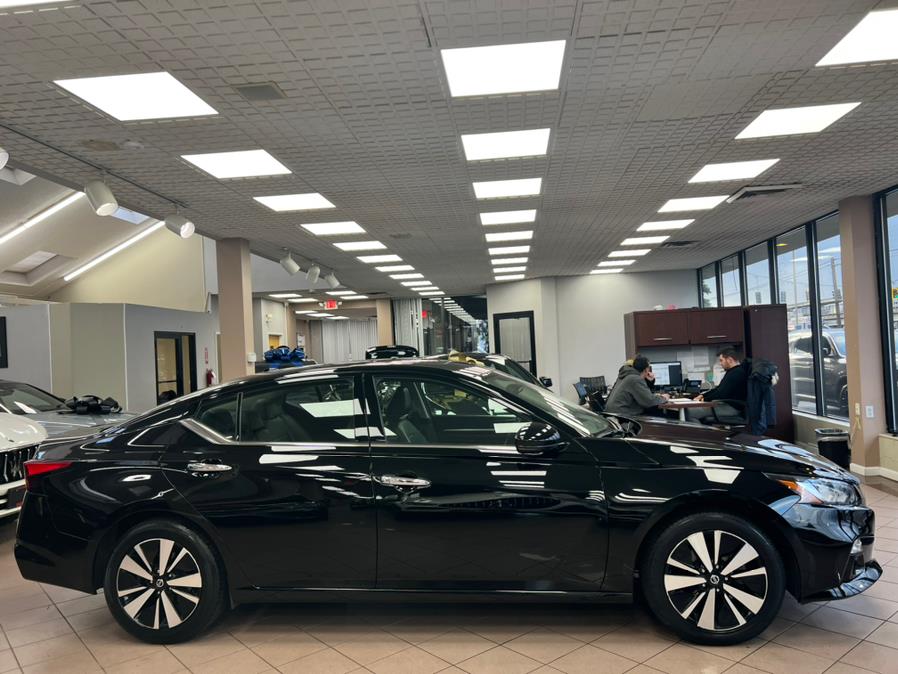 2019 Nissan Altima 2.5 SL Sedan, available for sale in Massapequa Park, New York | Power Motors East. Massapequa Park, New York 2019 Nissan Altima 2.5 SL Sedan, available for sale in Massapequa Park, New York | Power Motors East. Massapequa Park, New York