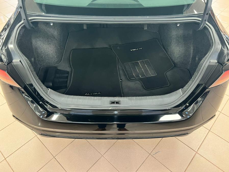 2019 Nissan Altima 2.5 SL Sedan, available for sale in Massapequa Park, New York | Power Motors East. Massapequa Park, New York 2019 Nissan Altima 2.5 SL Sedan, available for sale in Massapequa Park, New York | Power Motors East. Massapequa Park, New York