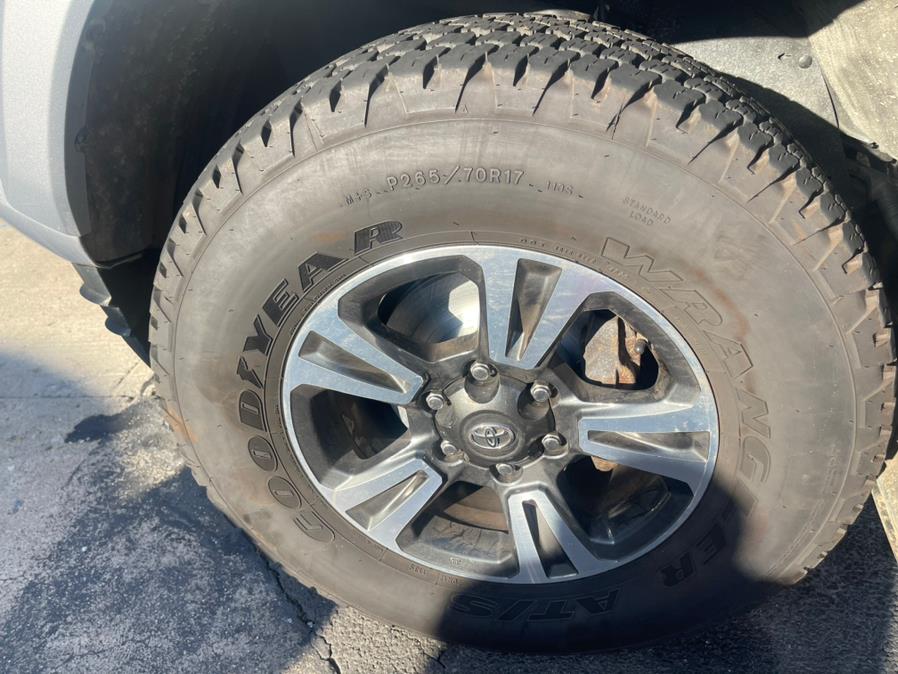 2017 Toyota Tacoma SR5 Double Cab 5'' Bed V6 4x4 AT (Natl), available for sale in Port Chester, New York | JC Lopez Auto Sales Corp. Port Chester, New York 2017 Toyota Tacoma SR5 Double Cab 5'' Bed V6 4x4 AT (Natl), available for sale in Port Chester, New York | JC Lopez Auto Sales Corp. Port Chester, New York