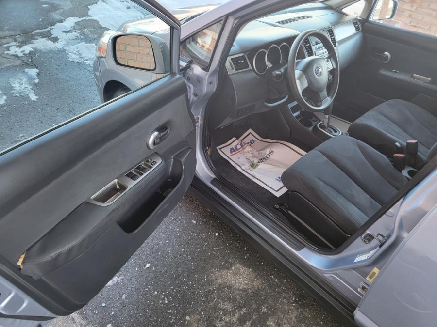 Used Nissan Versa 5dr HB I4 Auto 1.8 S 2009 | Supreme Automotive. New Britain, Connecticut Used Nissan Versa 5dr HB I4 Auto 1.8 S 2009 | Supreme Automotive. New Britain, Connecticut