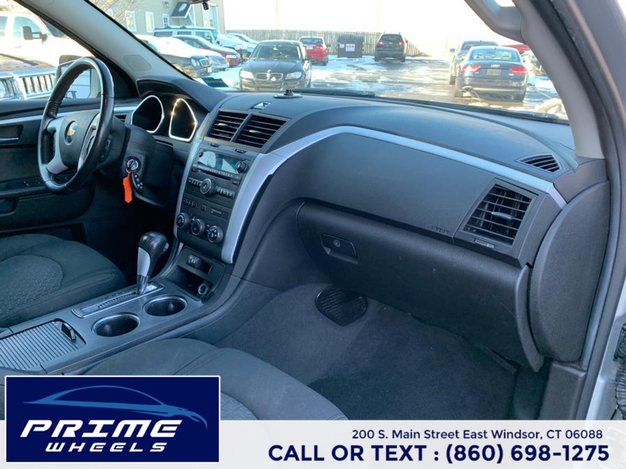 2011 Chevrolet Traverse AWD 4dr LT w/1LT, available for sale in East Windsor, Connecticut | Prime Wheels. East Windsor, Connecticut 2011 Chevrolet Traverse AWD 4dr LT w/1LT, available for sale in East Windsor, Connecticut | Prime Wheels. East Windsor, Connecticut