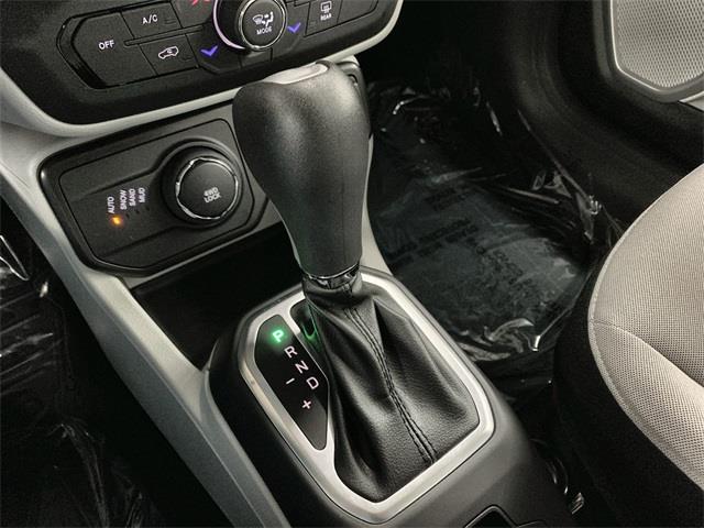 Used Jeep Renegade Latitude 2021 | Eastchester Motor Cars. Bronx, New York Used Jeep Renegade Latitude 2021 | Eastchester Motor Cars. Bronx, New York
