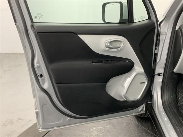 Used Jeep Renegade Latitude 2021 | Eastchester Motor Cars. Bronx, New York Used Jeep Renegade Latitude 2021 | Eastchester Motor Cars. Bronx, New York