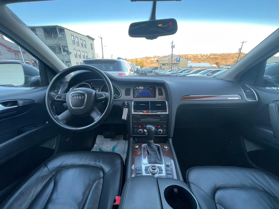 Used Audi Q7 quattro 4dr 3.0T Premium Plus 2011 | Auto Match LLC. Waterbury, Connecticut Used Audi Q7 quattro 4dr 3.0T Premium Plus 2011 | Auto Match LLC. Waterbury, Connecticut