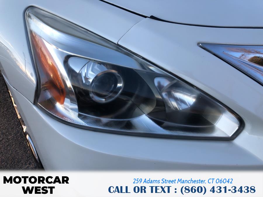 2014 Nissan Altima 4dr Sdn I4 2.5 S, available for sale in Manchester, Connecticut | Motorcar West. Manchester, Connecticut 2014 Nissan Altima 4dr Sdn I4 2.5 S, available for sale in Manchester, Connecticut | Motorcar West. Manchester, Connecticut