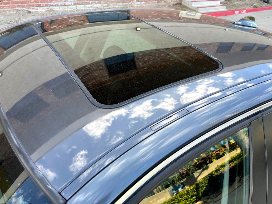 Used BMW 3 Series 330i 4dr Sdn RWD 2006 | Pacific Green Line. Stanton, California Used BMW 3 Series 330i 4dr Sdn RWD 2006 | Pacific Green Line. Stanton, California