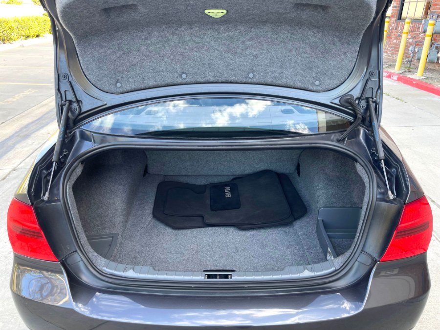 Used BMW 3 Series 330i 4dr Sdn RWD 2006 | Pacific Green Line. Stanton, California Used BMW 3 Series 330i 4dr Sdn RWD 2006 | Pacific Green Line. Stanton, California