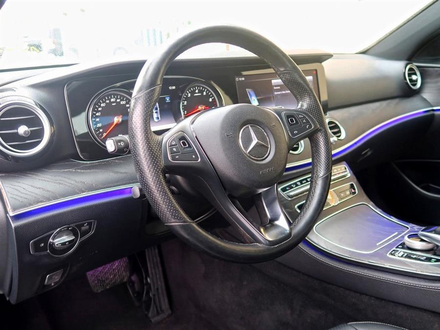 Used Mercedes-benz E-class E 300 AMG Sport Package 2018 | Auto Expo. Great Neck, New York