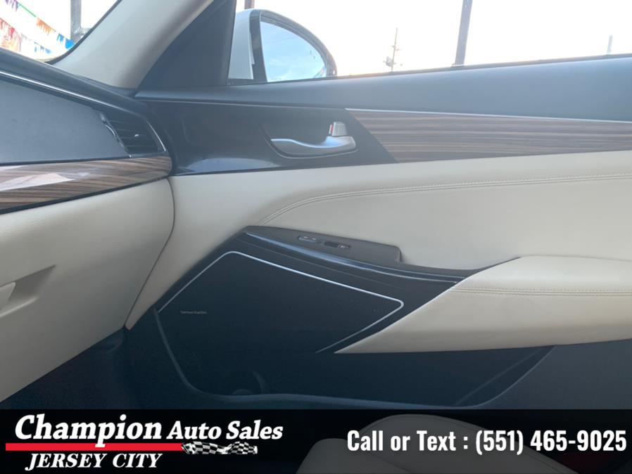Used Kia Cadenza Limited Sedan 2017 | Champion Auto Sales of JC. Jersey City, New Jersey Used Kia Cadenza Limited Sedan 2017 | Champion Auto Sales of JC. Jersey City, New Jersey
