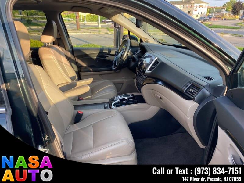 2016 Honda Pilot AWD 4dr Elite w/RES & Navi, available for sale in Passaic, New Jersey | Nasa Auto. Passaic, New Jersey 2016 Honda Pilot AWD 4dr Elite w/RES & Navi, available for sale in Passaic, New Jersey | Nasa Auto. Passaic, New Jersey