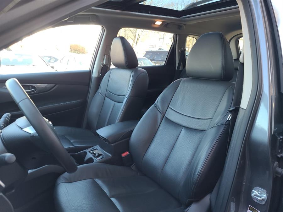 2015 Nissan Rogue AWD 4dr SV, available for sale in Waterbury, Connecticut | National Auto Brokers, Inc.. Waterbury, Connecticut 2015 Nissan Rogue AWD 4dr SV, available for sale in Waterbury, Connecticut | National Auto Brokers, Inc.. Waterbury, Connecticut