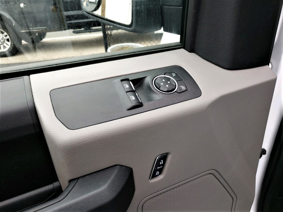 Used Ford F150 CAP / RACK F-150 XL 2WD Reg Cab 6.5'' Box 2017 | Warwick Auto Sales Inc. COPIAGUE, New York Used Ford F150 CAP / RACK F-150 XL 2WD Reg Cab 6.5'' Box 2017 | Warwick Auto Sales Inc. COPIAGUE, New York