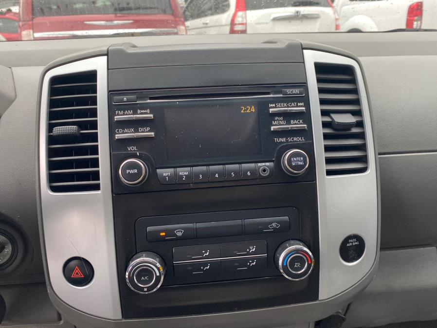 2014 Nissan Frontier 4WD Crew Cab SWB Auto SV, available for sale in Bridgeport, Connecticut | CT Auto. Bridgeport, Connecticut 2014 Nissan Frontier 4WD Crew Cab SWB Auto SV, available for sale in Bridgeport, Connecticut | CT Auto. Bridgeport, Connecticut