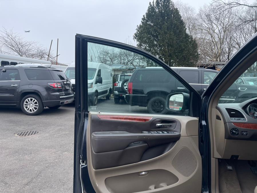 2014 Chrysler Town & Country 4dr Wgn Touring, available for sale in Rosedale, New York | Sunrise Auto Sales. Rosedale, New York 2014 Chrysler Town & Country 4dr Wgn Touring, available for sale in Rosedale, New York | Sunrise Auto Sales. Rosedale, New York