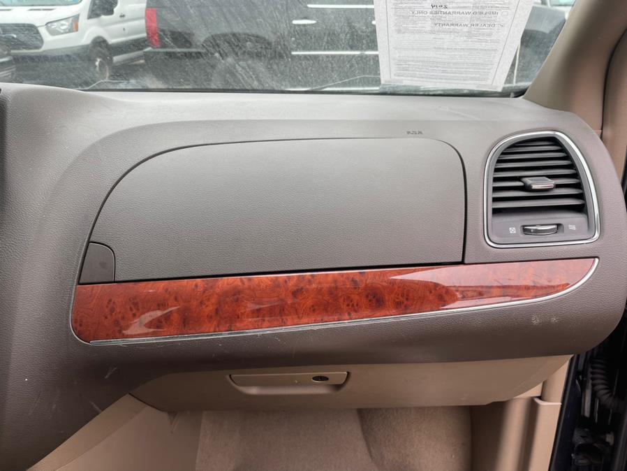 2014 Chrysler Town & Country 4dr Wgn Touring, available for sale in Rosedale, New York | Sunrise Auto Sales. Rosedale, New York 2014 Chrysler Town & Country 4dr Wgn Touring, available for sale in Rosedale, New York | Sunrise Auto Sales. Rosedale, New York