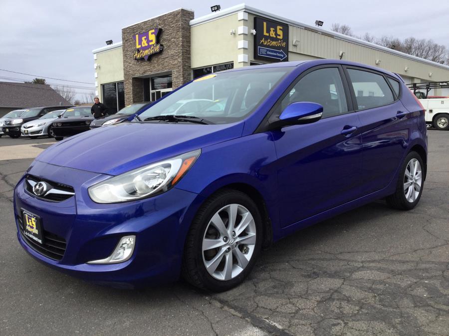 2013 Hyundai Accent 5dr HB Auto SE, available for sale in Plantsville, Connecticut | L&S Automotive LLC. Plantsville, Connecticut