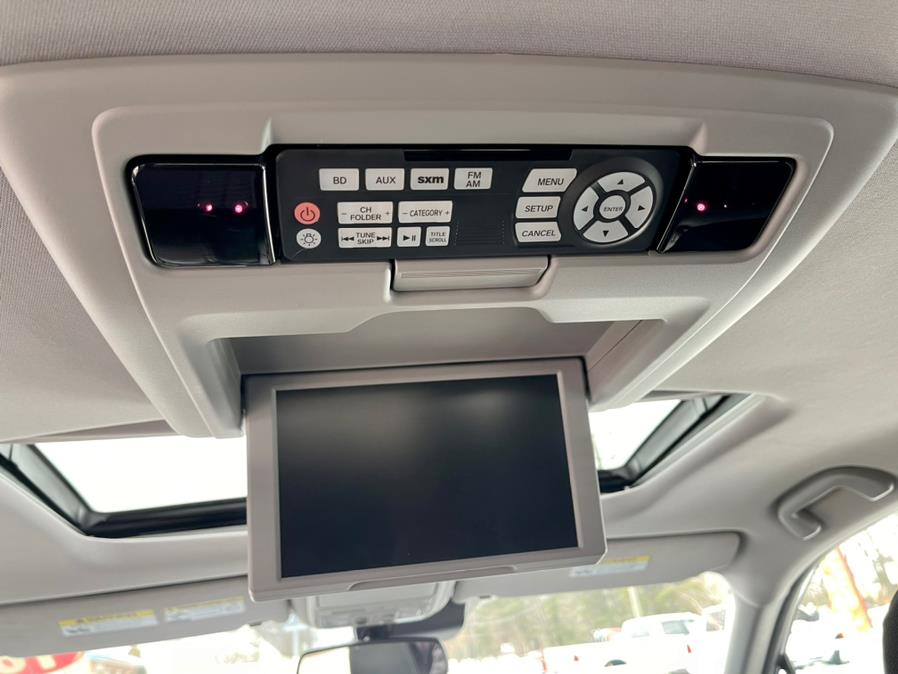 2016 Honda Pilot AWD 4dr Touring w/RES & Navi, available for sale in South Windsor, Connecticut | Mike And Tony Auto Sales, Inc. South Windsor, Connecticut 2016 Honda Pilot AWD 4dr Touring w/RES & Navi, available for sale in South Windsor, Connecticut | Mike And Tony Auto Sales, Inc. South Windsor, Connecticut