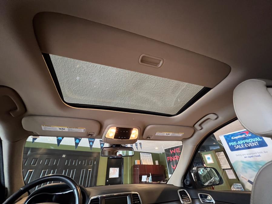 2015 Jeep Grand Cherokee 4WD 4dr Limited, available for sale in West Hartford, Connecticut | AutoMax. West Hartford, Connecticut 2015 Jeep Grand Cherokee 4WD 4dr Limited, available for sale in West Hartford, Connecticut | AutoMax. West Hartford, Connecticut