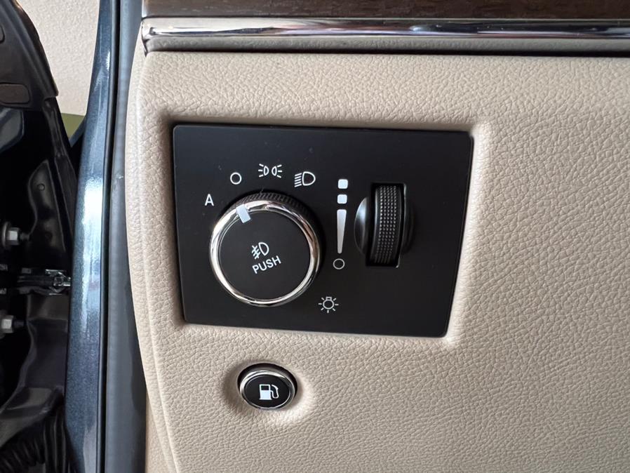 2015 Jeep Grand Cherokee 4WD 4dr Limited, available for sale in West Hartford, Connecticut | AutoMax. West Hartford, Connecticut 2015 Jeep Grand Cherokee 4WD 4dr Limited, available for sale in West Hartford, Connecticut | AutoMax. West Hartford, Connecticut