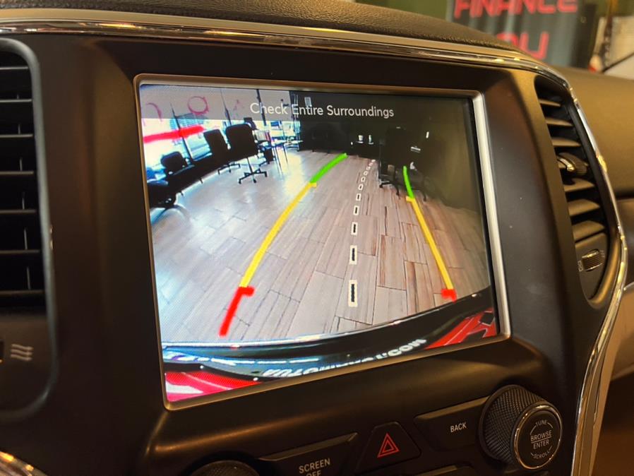 2015 Jeep Grand Cherokee 4WD 4dr Limited, available for sale in West Hartford, Connecticut | AutoMax. West Hartford, Connecticut 2015 Jeep Grand Cherokee 4WD 4dr Limited, available for sale in West Hartford, Connecticut | AutoMax. West Hartford, Connecticut