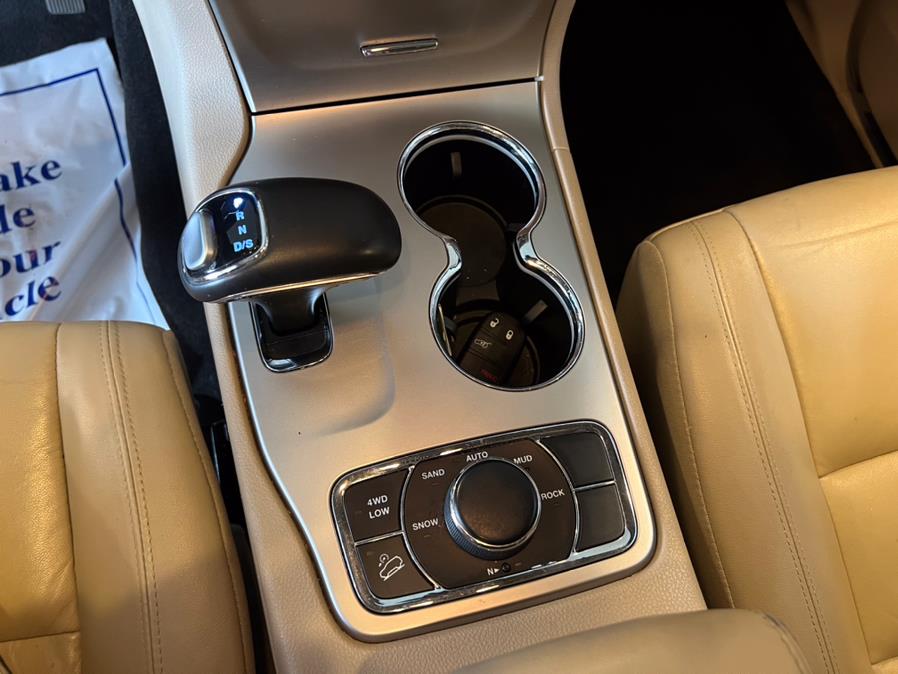 2015 Jeep Grand Cherokee 4WD 4dr Limited, available for sale in West Hartford, Connecticut | AutoMax. West Hartford, Connecticut 2015 Jeep Grand Cherokee 4WD 4dr Limited, available for sale in West Hartford, Connecticut | AutoMax. West Hartford, Connecticut