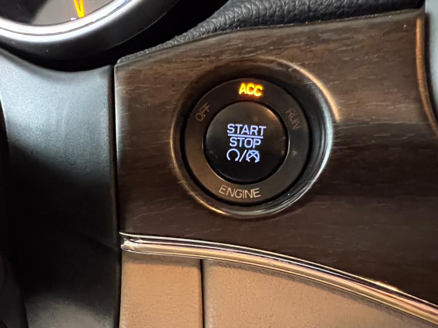 2015 Jeep Grand Cherokee 4WD 4dr Limited, available for sale in West Hartford, Connecticut | AutoMax. West Hartford, Connecticut 2015 Jeep Grand Cherokee 4WD 4dr Limited, available for sale in West Hartford, Connecticut | AutoMax. West Hartford, Connecticut