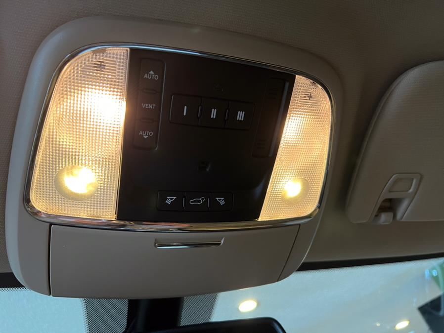 2015 Jeep Grand Cherokee 4WD 4dr Limited, available for sale in West Hartford, Connecticut | AutoMax. West Hartford, Connecticut 2015 Jeep Grand Cherokee 4WD 4dr Limited, available for sale in West Hartford, Connecticut | AutoMax. West Hartford, Connecticut