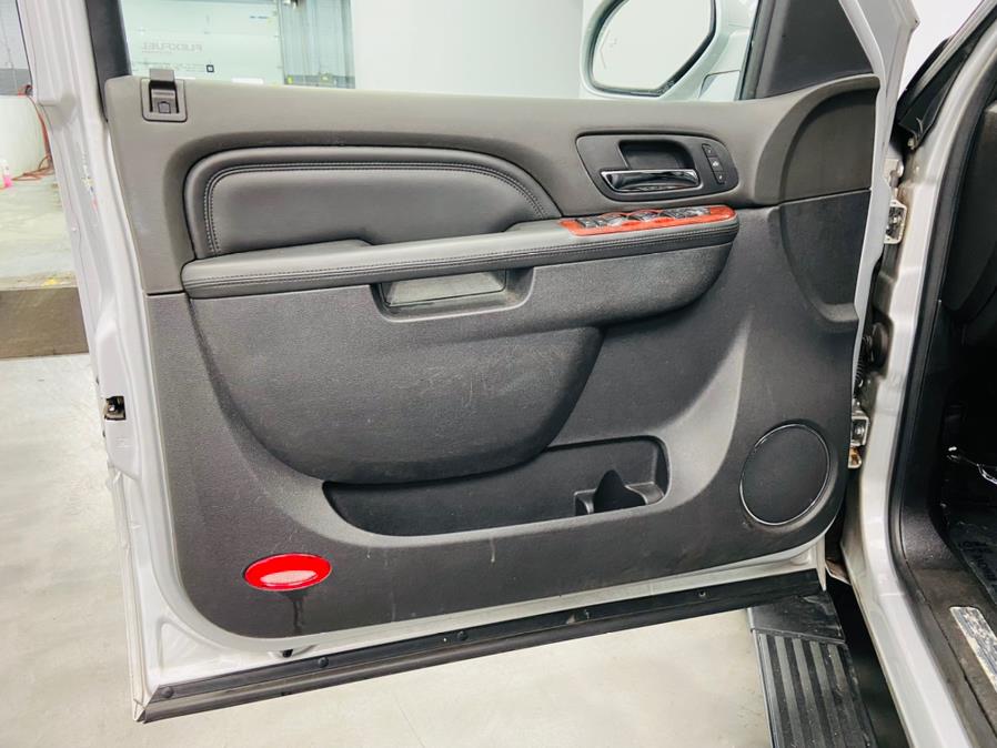 2014 Cadillac Escalade ESV AWD 4dr Premium, available for sale in Linden, New Jersey | East Coast Auto Group. Linden, New Jersey 2014 Cadillac Escalade ESV AWD 4dr Premium, available for sale in Linden, New Jersey | East Coast Auto Group. Linden, New Jersey