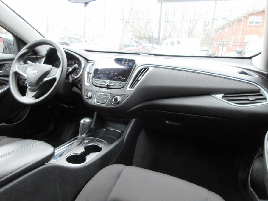 2020 Chevrolet Malibu 4dr Sdn LT, available for sale in Linden, New Jersey | Route 27 Auto Mall. Linden, New Jersey 2020 Chevrolet Malibu 4dr Sdn LT, available for sale in Linden, New Jersey | Route 27 Auto Mall. Linden, New Jersey