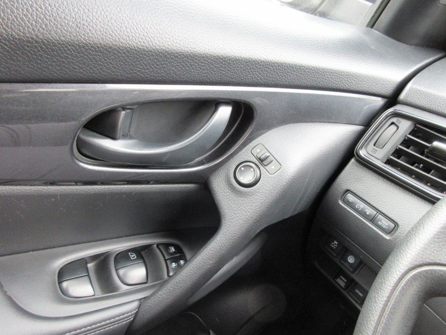 2020 Nissan Rogue AWD S, available for sale in Linden, New Jersey | Route 27 Auto Mall. Linden, New Jersey 2020 Nissan Rogue AWD S, available for sale in Linden, New Jersey | Route 27 Auto Mall. Linden, New Jersey