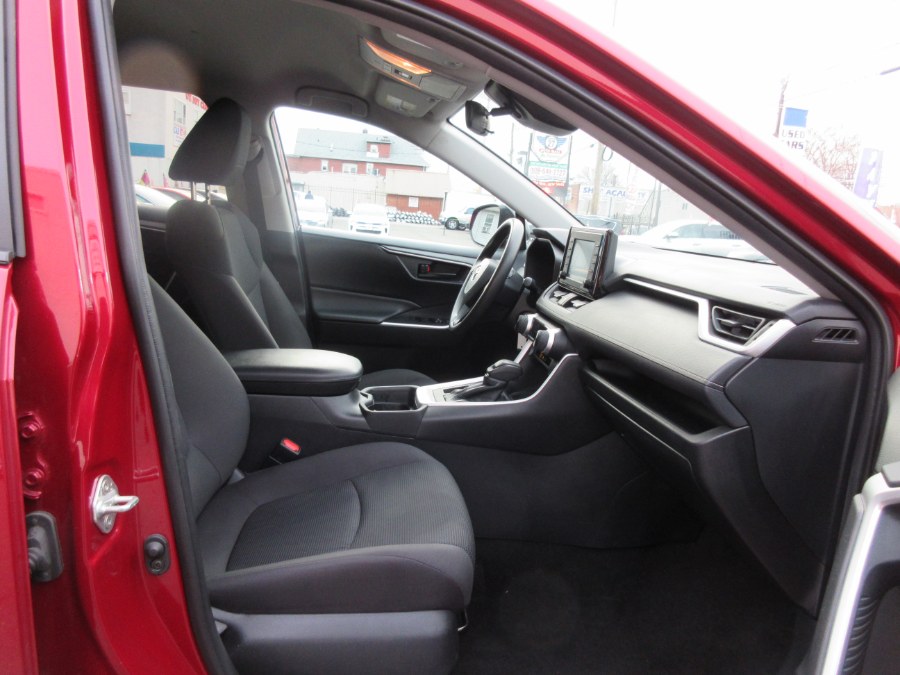 2020 Toyota RAV4 LE FWD (Natl), available for sale in Linden, New Jersey | Route 27 Auto Mall. Linden, New Jersey 2020 Toyota RAV4 LE FWD (Natl), available for sale in Linden, New Jersey | Route 27 Auto Mall. Linden, New Jersey