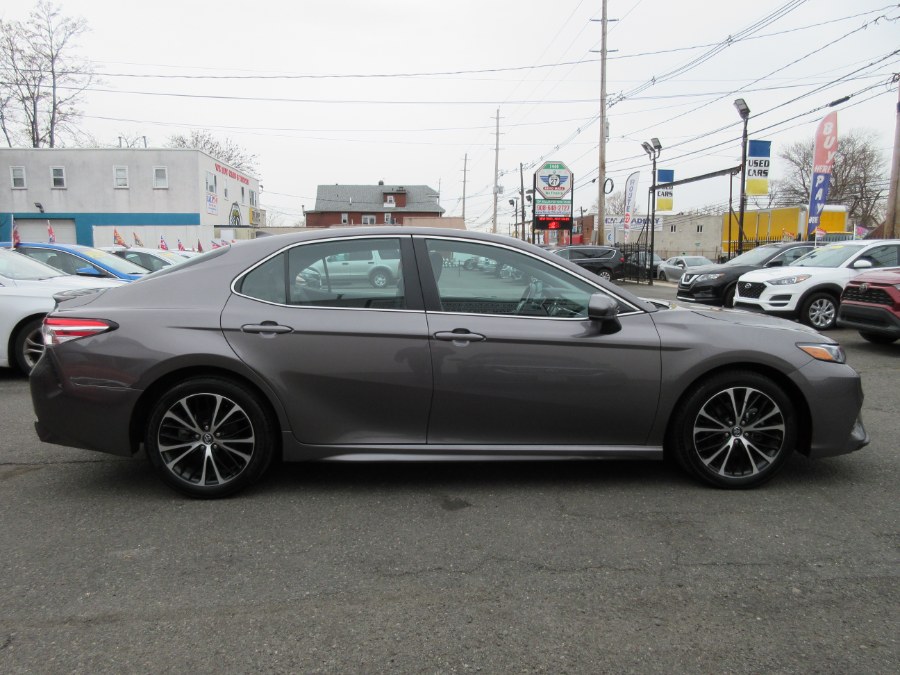 Used Toyota Camry SE Auto (Natl) 2020 | Route 27 Auto Mall. Linden, New Jersey Used Toyota Camry SE Auto (Natl) 2020 | Route 27 Auto Mall. Linden, New Jersey