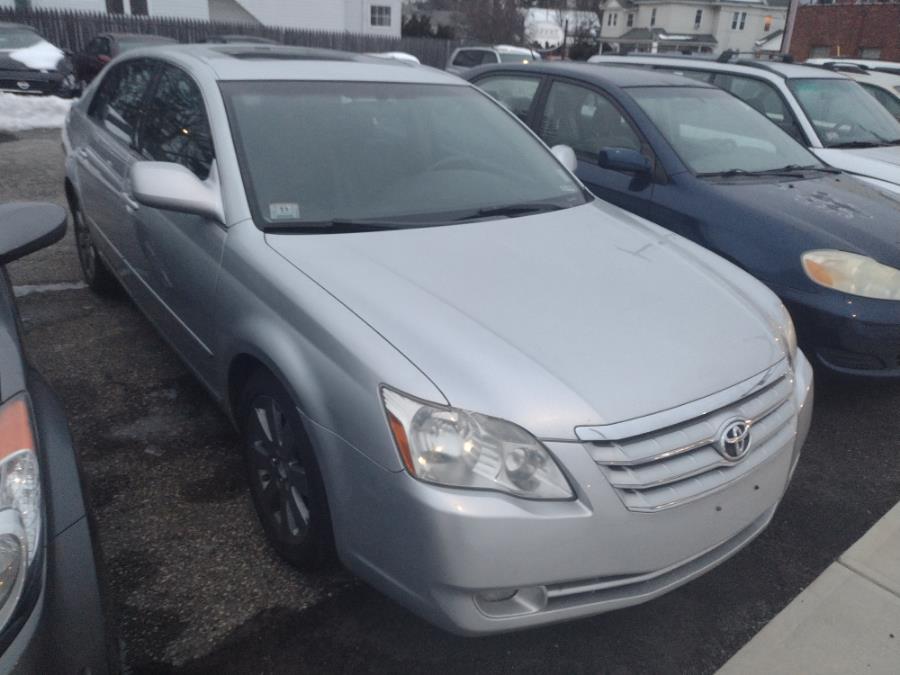 2007 Toyota Avalon 4dr Sdn Touring, available for sale in Chicopee, Massachusetts | Matts Auto Mall LLC. Chicopee, Massachusetts