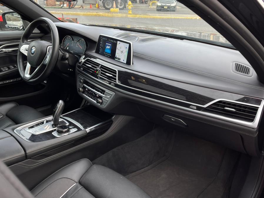Used BMW 7 Series 4dr Sdn 750i xDrive AWD 2016 | Champion Auto Hillside. Hillside, New Jersey Used BMW 7 Series 4dr Sdn 750i xDrive AWD 2016 | Champion Auto Hillside. Hillside, New Jersey