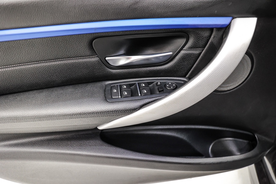 2018 BMW 3 Series 340i xDrive Sedan, available for sale in ELMONT, New York | 26 Motors Long Island. ELMONT, New York 2018 BMW 3 Series 340i xDrive Sedan, available for sale in ELMONT, New York | 26 Motors Long Island. ELMONT, New York